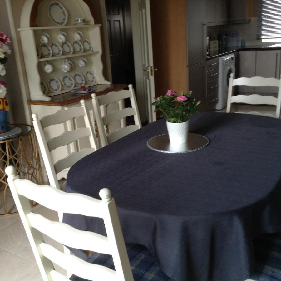White Heart House Apartment Енискилен Екстериор снимка